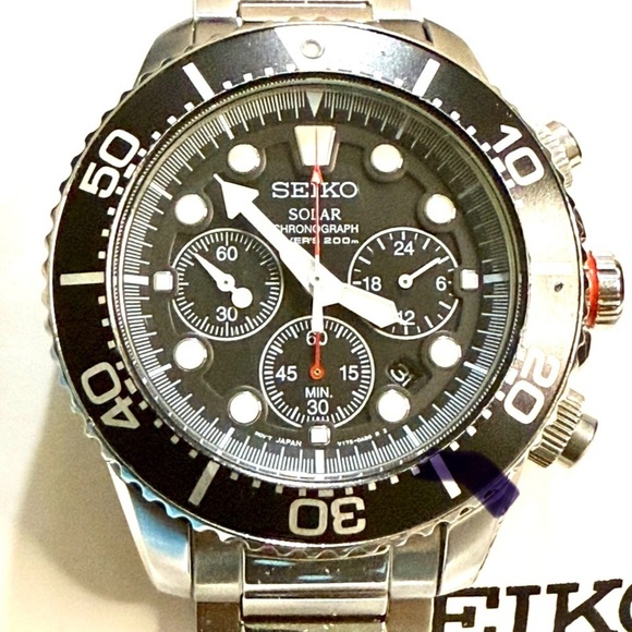 Seiko Solar Chronograph Date Diver Classic Mens Watch - Picture 7 of 8